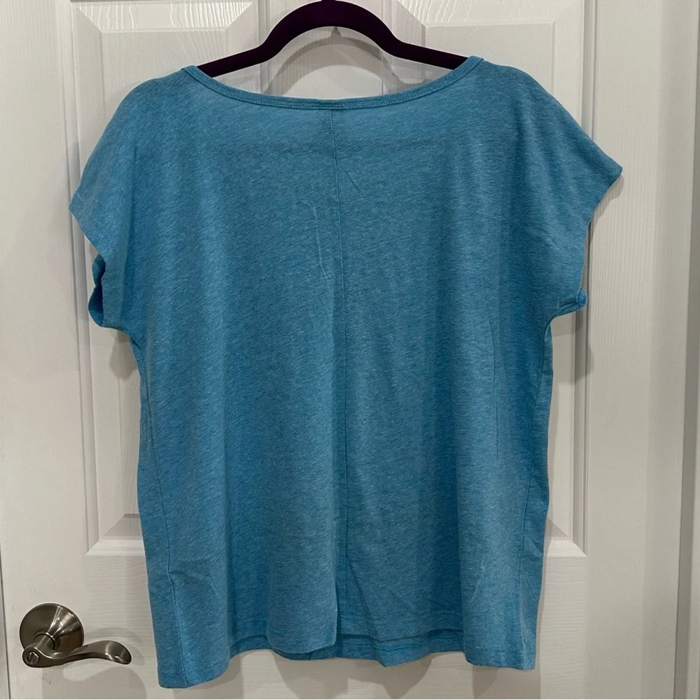 New! Hollister Aqua Blue Sequin & Glitter Floral Print Short Sleeve Tee *Flaw* L - Picture 4 of 10